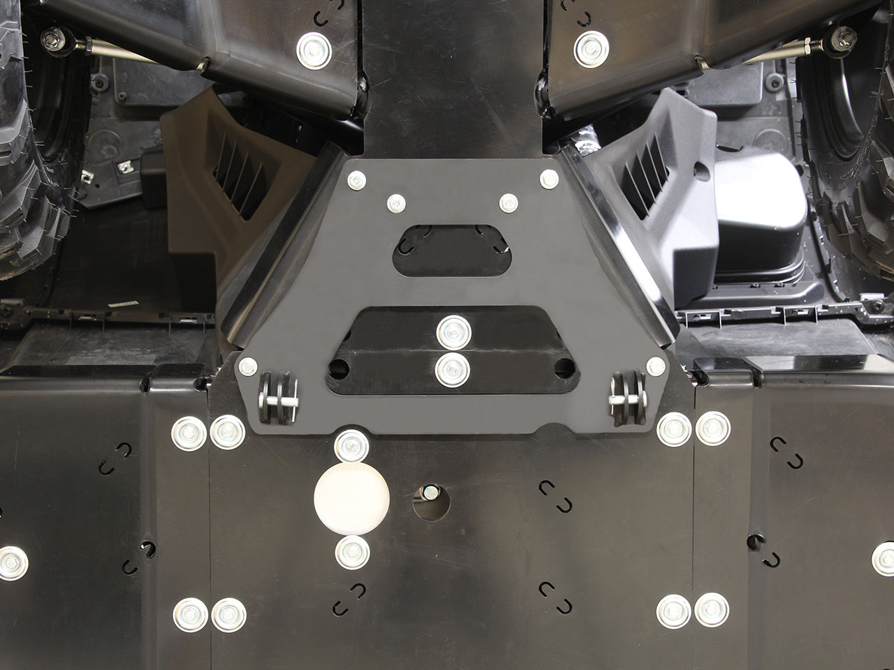 Mid-mount adapter: CFMOTO CFORCE 850 (2024+) / CFORCE 1000 (2024+) / CFORCE 800 Touring (US) / CFORCE 1000 Touring (US)