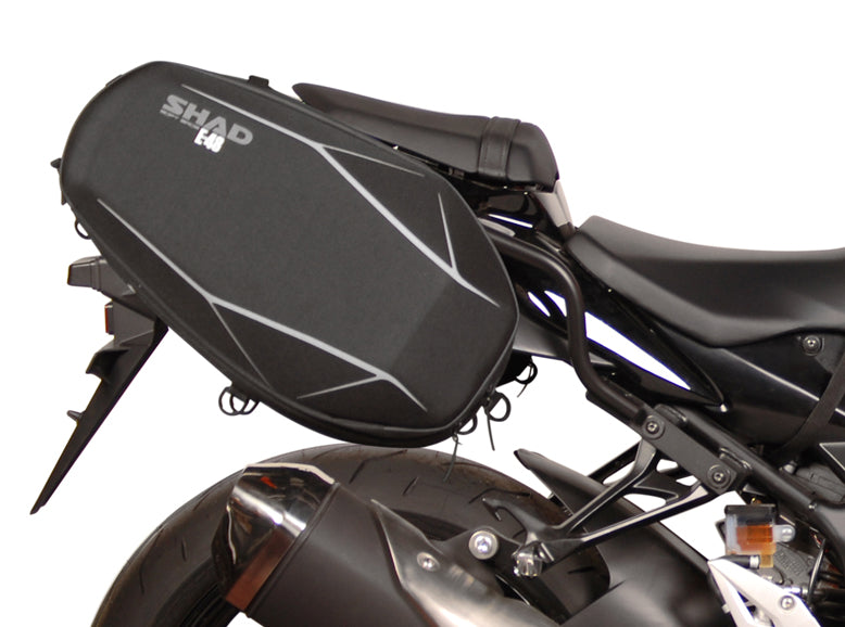 Šoninio krepšio laikiklio tvirtinimo rinkinys SUZUKI GSR 750