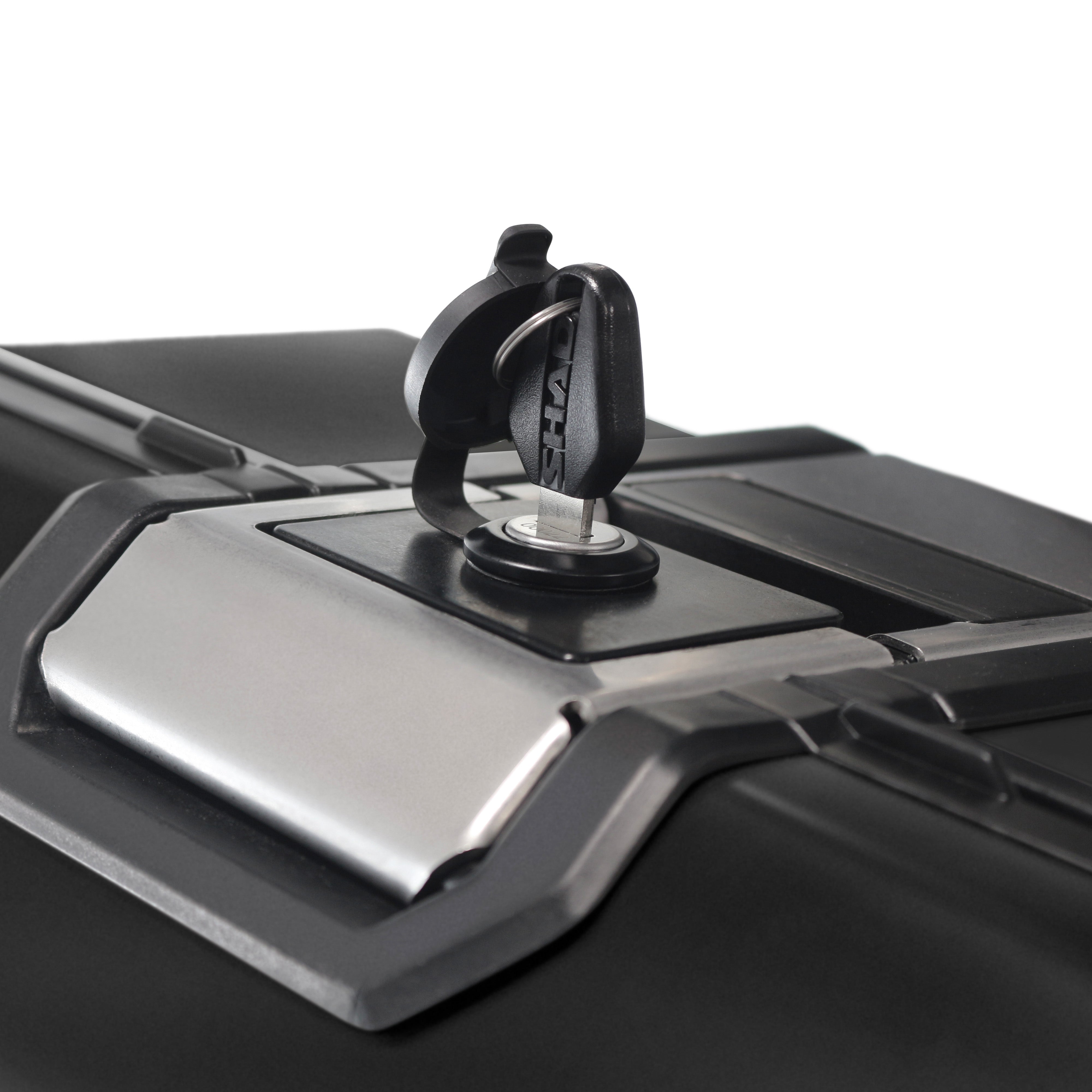 Galinė daiktadėžė TR48 TERRA BLACK EDITION
