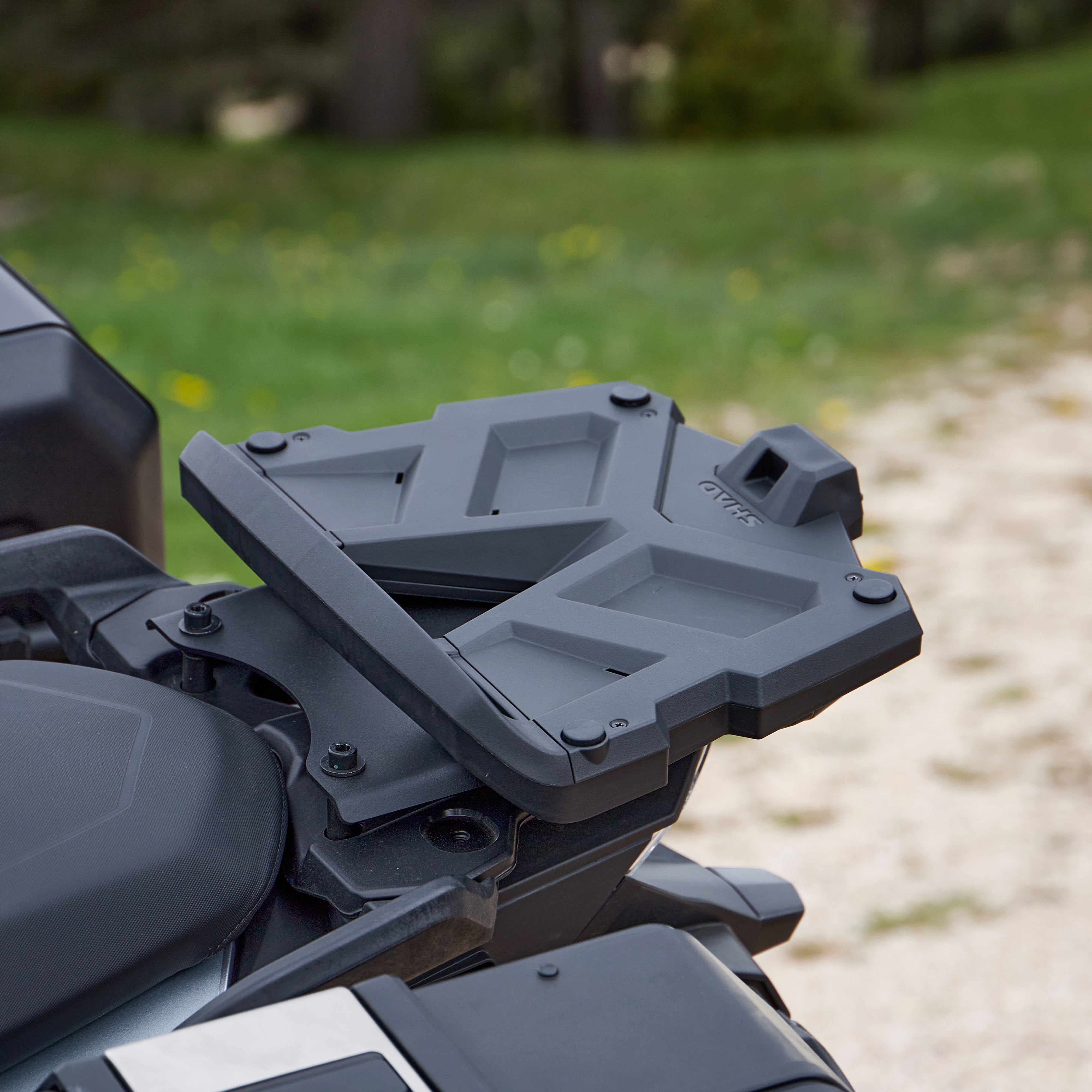 BIG MOUNTING PLATE + SCREWS