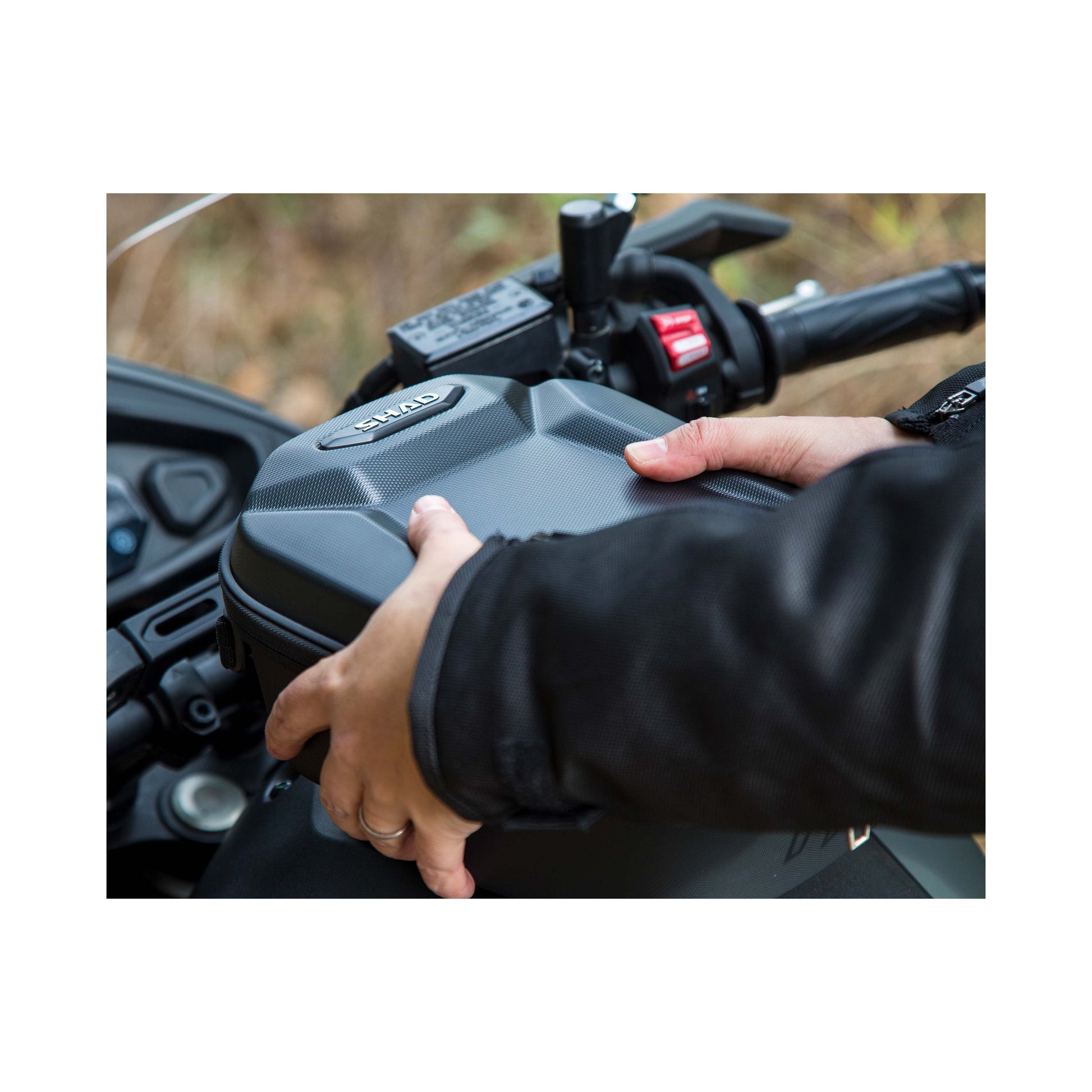 *CLICK SYSTEM TANK BAG E09CL