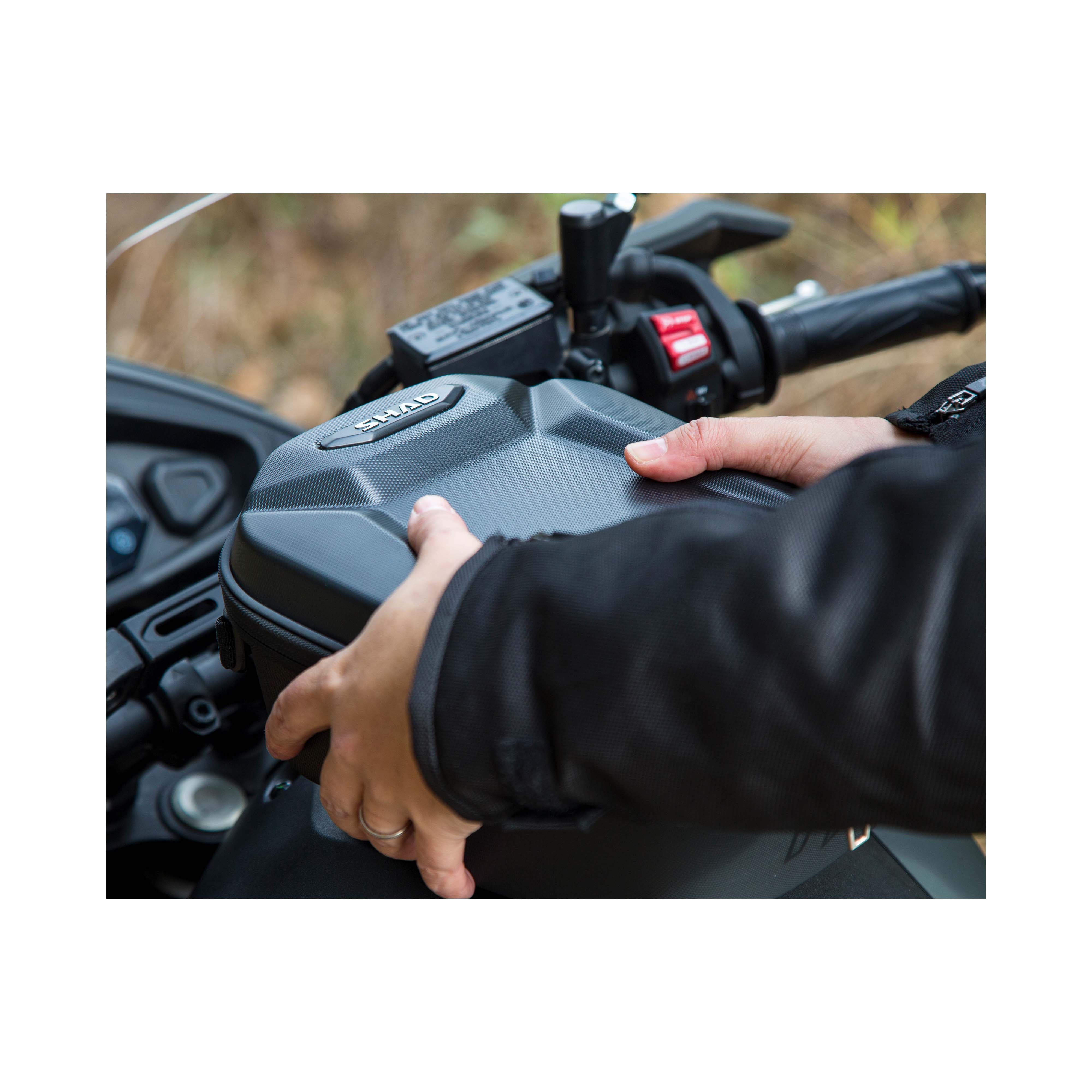 *CLICK SYSTEM TANK BAG E09CL