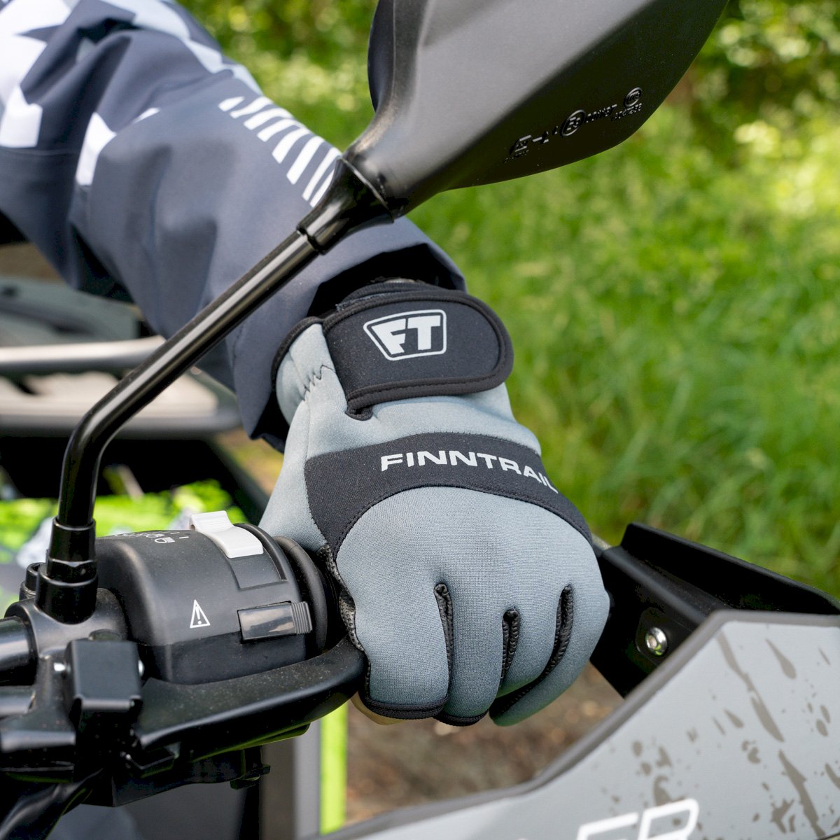 Pirštinės Finntrail Neosensor Grey